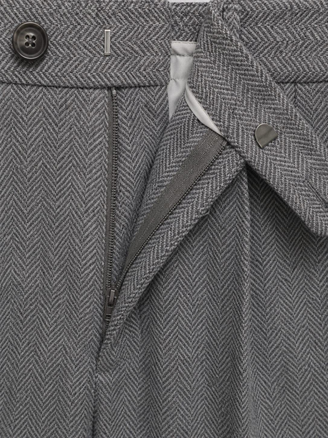 Men’s Herringbone Pleated Trousers