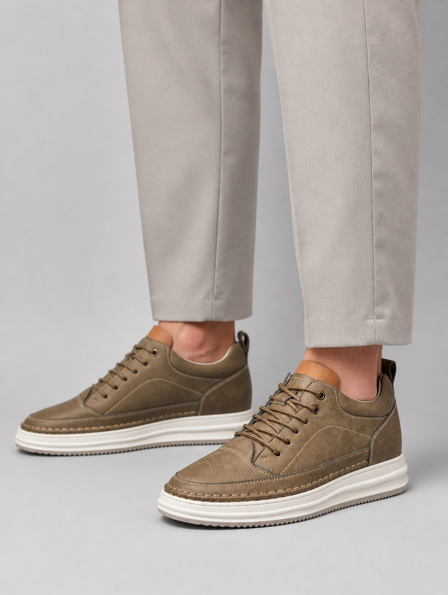 Men’s Leather Look Trainers – Lace Up Platform Sole Casual Shoes