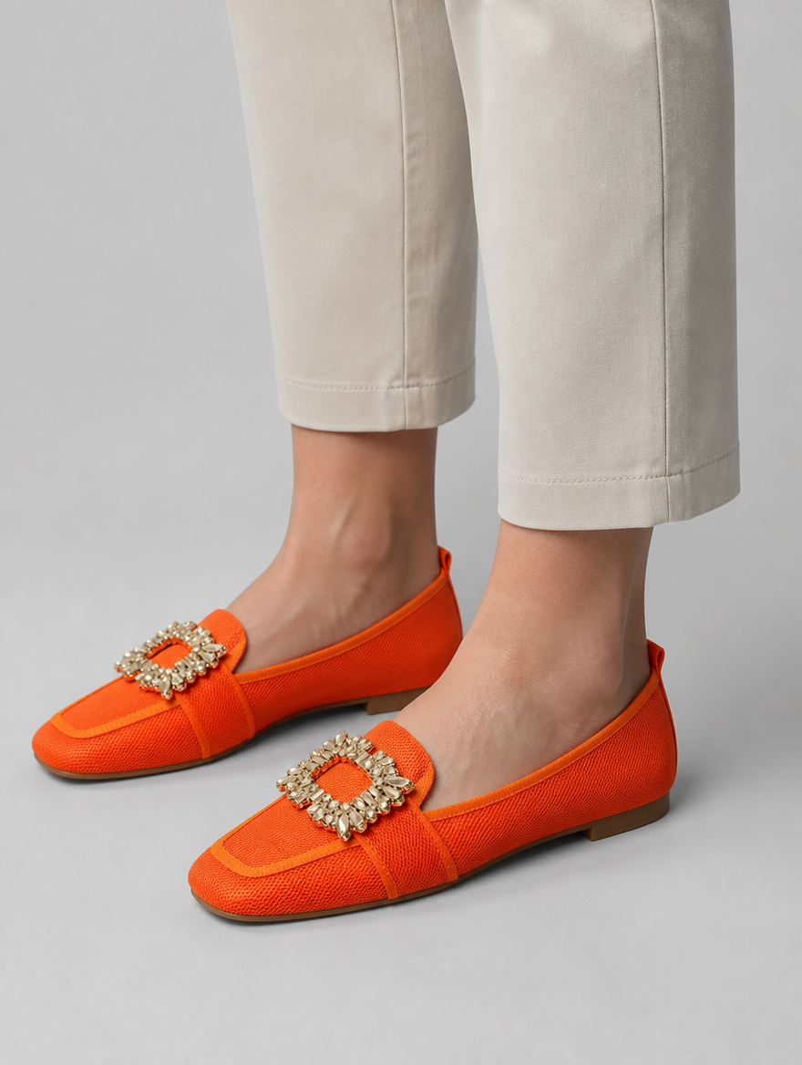 Women’s Comfort Buckle Loafers – Timeless Everyday Elegance