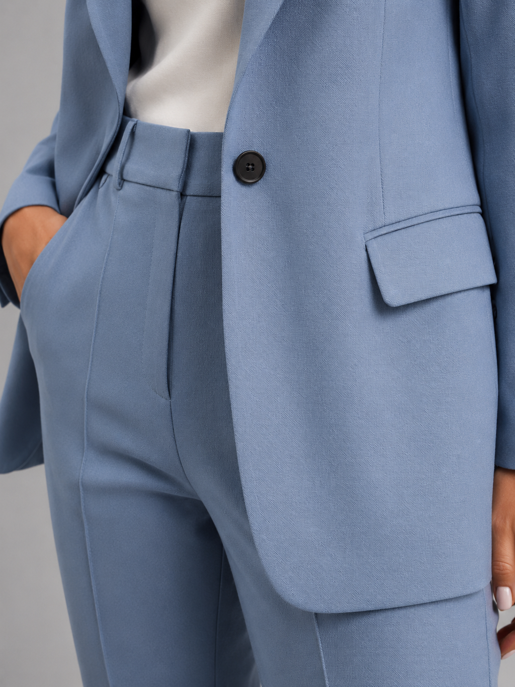 Women’s Tailored Blazer & High-Waist Trousers Set